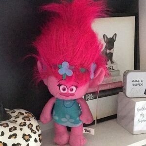 Trolls Bright Pink Plush “Poppy”